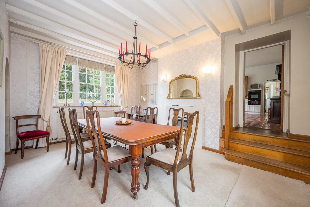 Dining Room- click for photo gallery